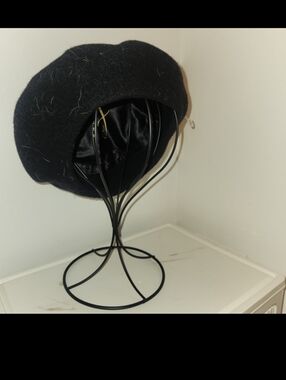 Vintage P.R.T. Ultrabasque wool beret made in the Czech Republic